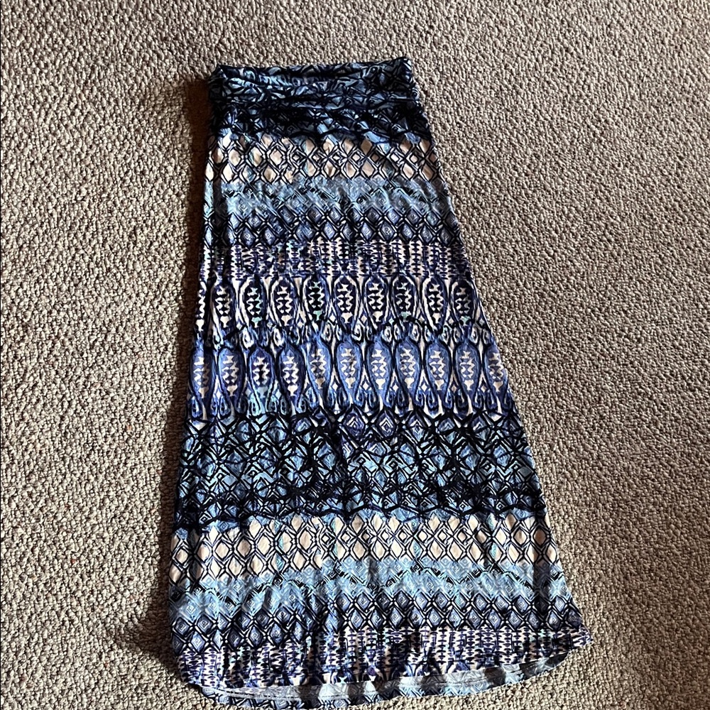 Rue21 Blue and White Patterned Maxi Skirt
